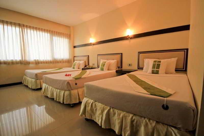Navarat Heritage Hotel Kamphaeng Phet Eksteriør billede